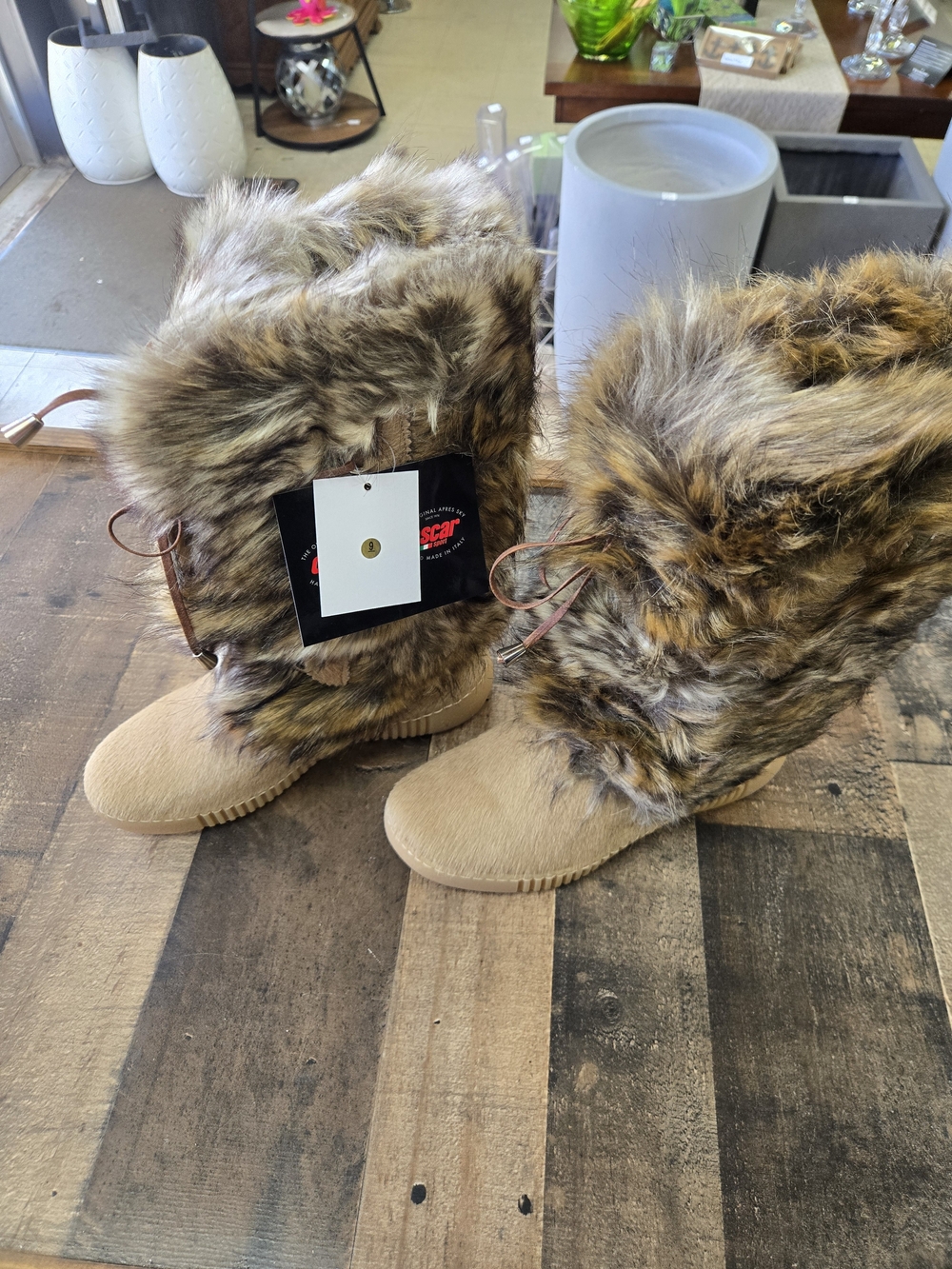 Oscar Sport Julia Ecol Beige Fur Boots Size 9 NIBWT